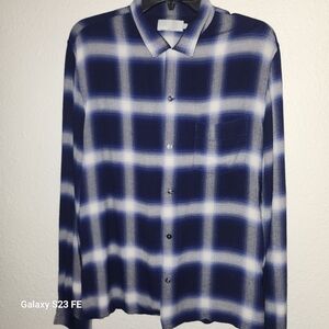 VINCE. Blue Plaid Ombre Button Down Shirt SIZE M